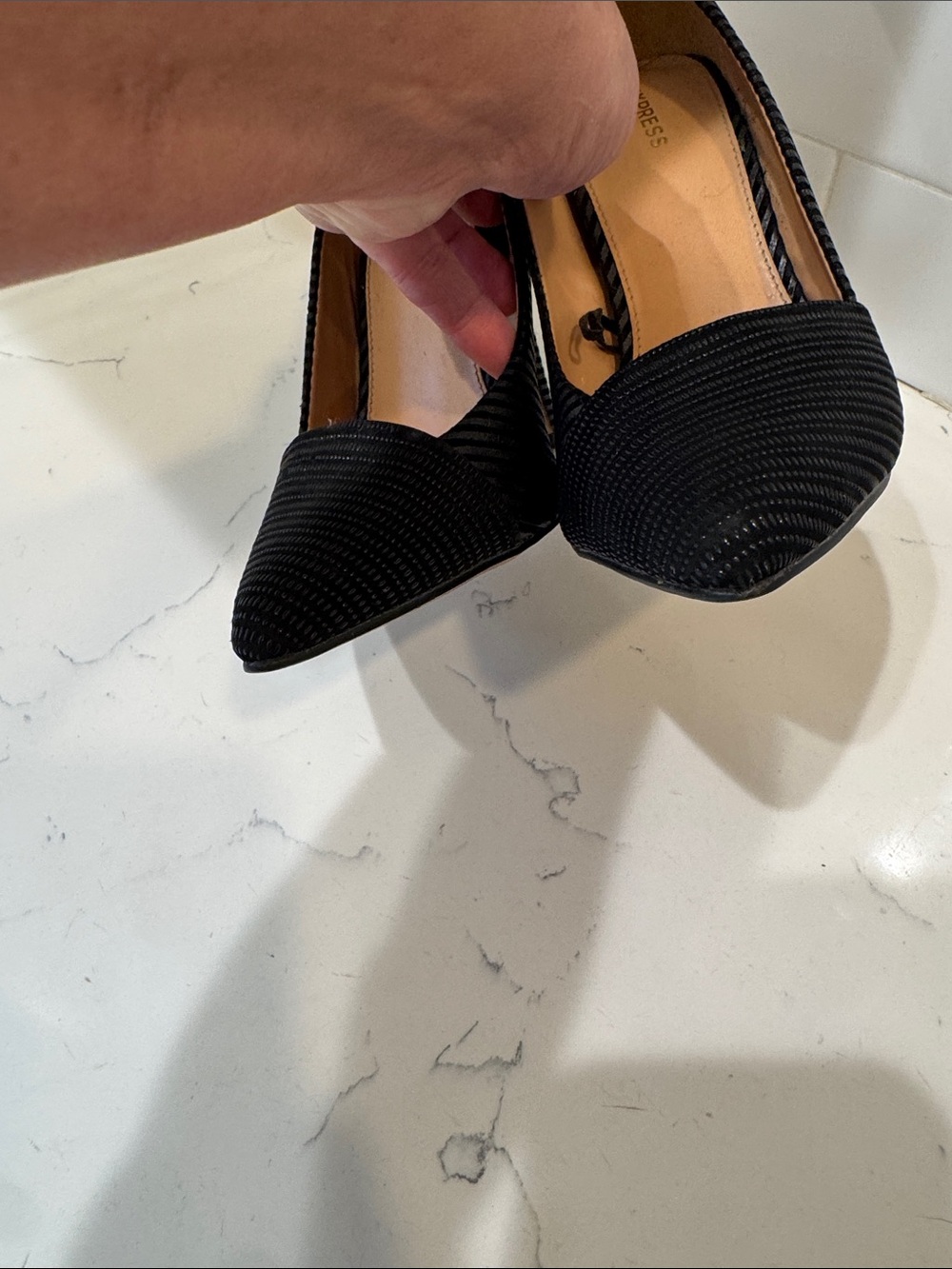Express Black Ribbed Pointed Toe Pumps Size: 7 - Picture 9 of 12